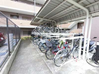 【その他共用部分】 | シティウインズ横浜パークビスタ | 駐輪場