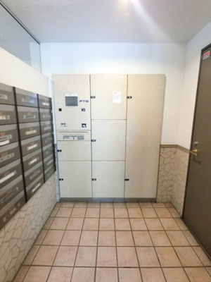 【その他共用部分】 | クリオ吉野町伍番館 | 不在時にもお荷物が受け取れる宅配ボックスです。