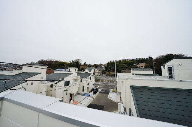 全１０棟の整った環境！ＬＤＫ２０．９帖、カースペース２台♪スカイバルコニー付。保土ヶ谷区今井町　全１０棟新築戸建の展望