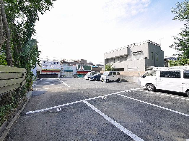 芝辻町駐車場