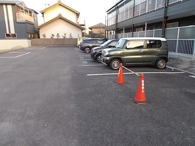 【駐車場】 | サープラスツー野菊（サープラスⅡ野菊）