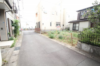 【前面道路含む現地写真】 | 海老名市上今泉1丁目　土地（更地）【仲介手数料無料】