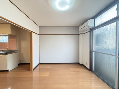 【洋室】 | 高殿マンション