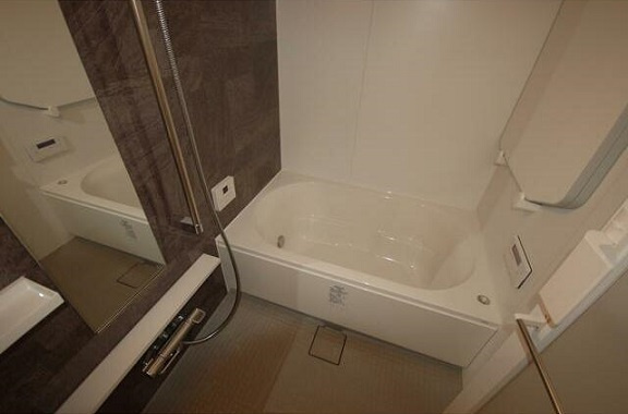 台東区上野７丁目の賃貸マンションの浴室