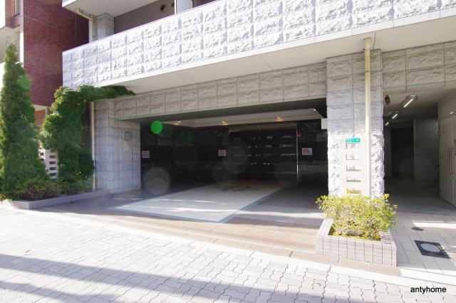 ミッドコート新大阪　仲介手数料無料のエントランス