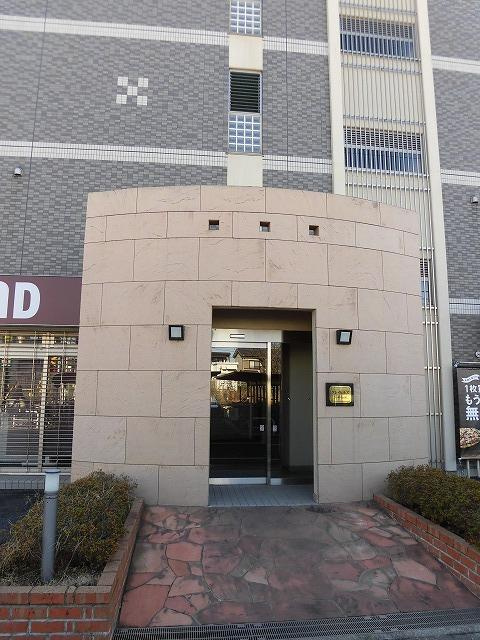 グレイヒルズ中神のエントランス