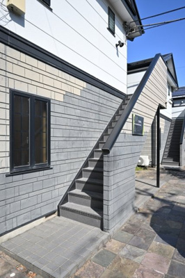 【エントランス】 | ＯＺ弐番街