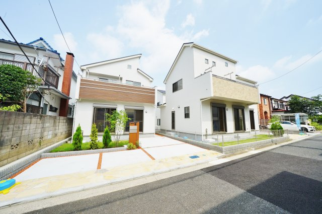 分譲地内につき住環境良好！折上天井を採用した南向きの明るいLDKが魅力♪保土ヶ谷区境木本町　全３棟新築戸建ての外観|横浜市保土ヶ谷区境木本町に新しく出来た新築分譲住宅です。近隣は住環境に配慮された第一種低層住居専用地域の閑静な住宅街です。