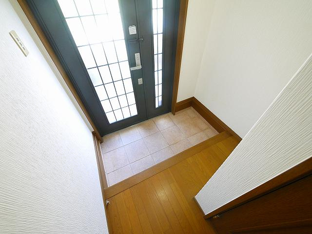 東九条町貸家（1498-9）の玄関|落ち着いた玄関です