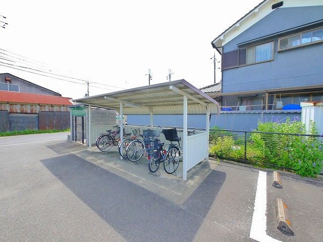 セジュール三笠Aのその他共用部分|自転車置き場