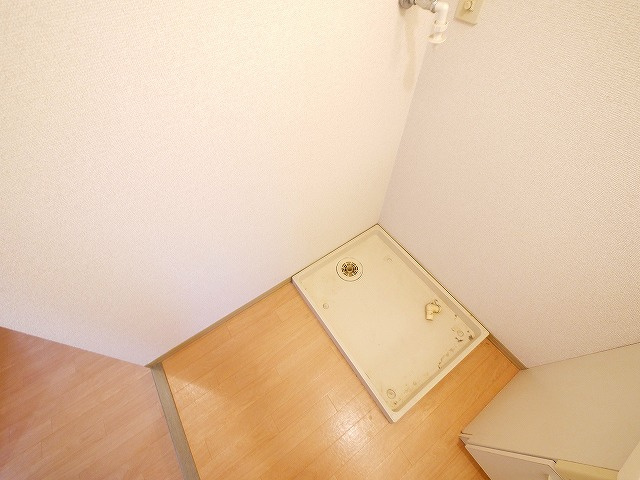 セジュール三笠Aのその他|室内洗濯置場