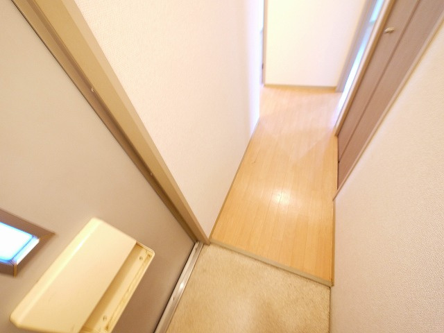 セジュール三笠Aの玄関|シンプルで使いやすい玄関です