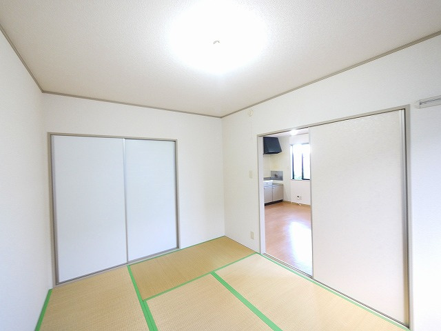 セジュール三笠Aの和室|きれいな和室です