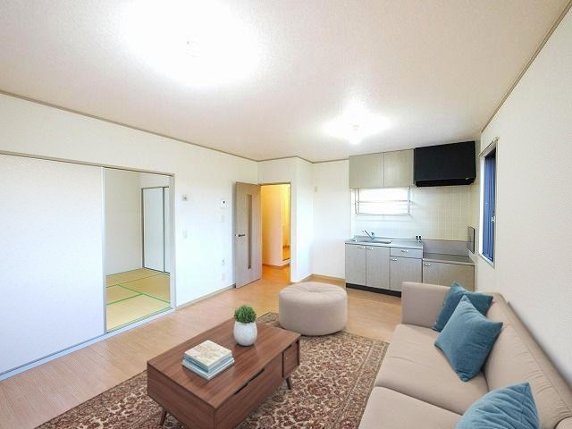 セジュール三笠Aの居間・リビング|CGで家具等を配置したもので家具等は含まれません