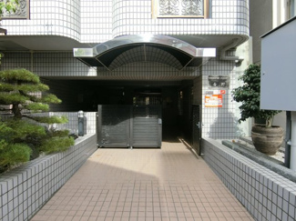 【エントランス】