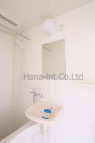 リヴィエール・イーストゲートの浴室|同物件別部屋の参考写真