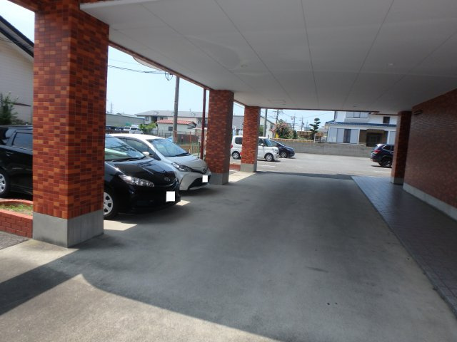 サンライトの駐車場