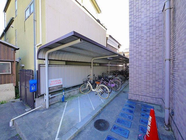 アプローズ（南郡山町）のその他共用部分|自転車置き場