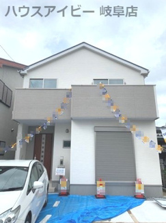 【外観】 | 各務原市蘇原花園町　新築戸建　限定１棟　オール電化住宅　お車スペース並列3台可能