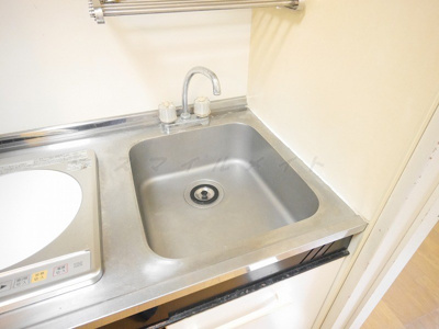 【キッチン】 | マリンコーポ片瀬江ノ島第2（マリンコーポカタセエノシマダイ2） | 室内写真は同タイプ別室の写真です。