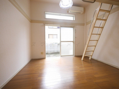 【洋室】 | マリンコーポ片瀬江ノ島第2（マリンコーポカタセエノシマダイ2） | 室内写真は同タイプ別室の写真です。