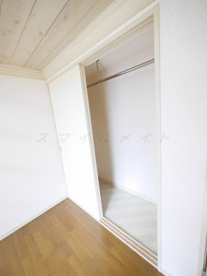 【収納】 | マリンコーポ片瀬江ノ島第2（マリンコーポカタセエノシマダイ2） | 室内写真は同タイプ別室の写真です。