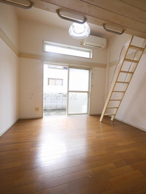 【寝室】 | マリンコーポ片瀬江ノ島第2（マリンコーポカタセエノシマダイ2） | 室内写真は同タイプ別室の写真です。