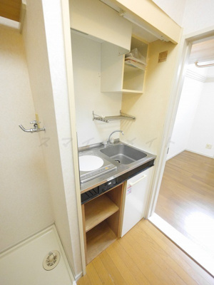 【キッチン】 | マリンコーポ片瀬江ノ島第2（マリンコーポカタセエノシマダイ2） | 室内写真は同タイプ別室の写真です。