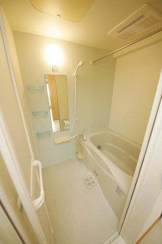 ニュー平地の浴室