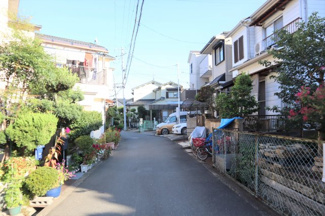 【前面道路含む現地写真】