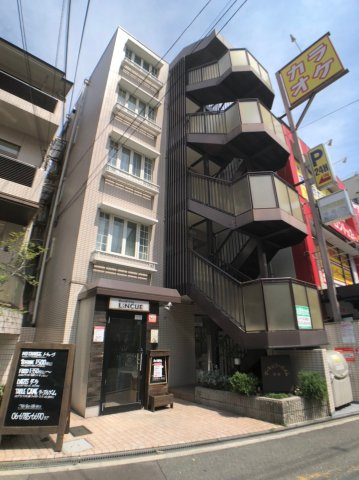 マーキュリーハイム飛田の外観