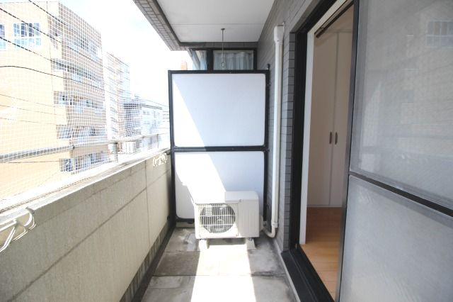メゾン内藤のバルコニー|洋室です