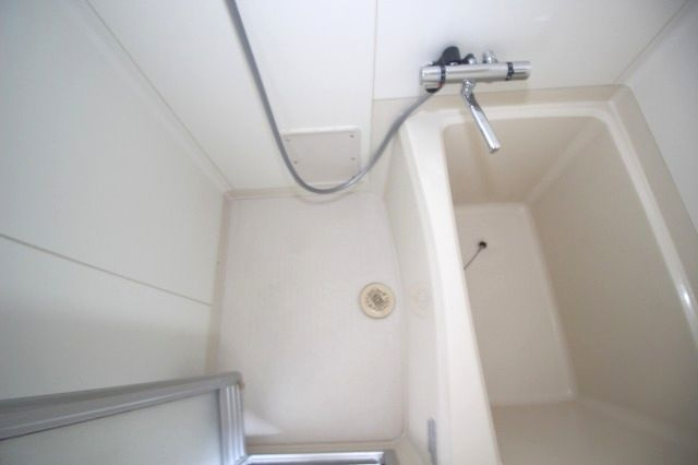 メゾン内藤の浴室|コンパクトで使いやすいお風呂です