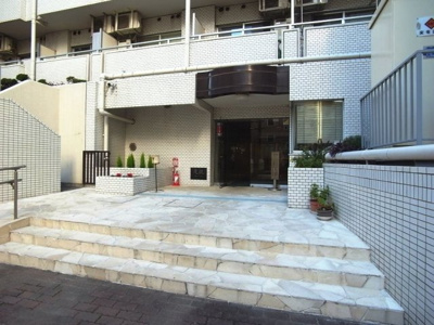【エントランス】 | グローリア初穂横浜