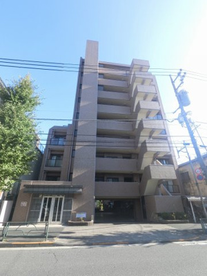 【外観】 | グランイーグル池上 | 南西角部屋・2面バルコニーにつき採光・風通し良好です。
階下は駐車場のため小さなお子様がいても安心です。