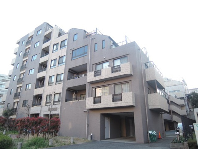 【外観】 | ジェイシティ洋光台 | 階下が駐車場で、足音の心配がない為子育て世代にもお勧めです。
家事の負担を軽減出来る食洗機・浴室乾燥機付♪