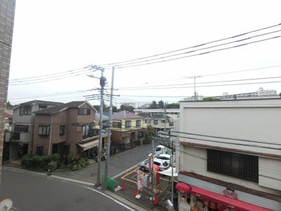 【展望】 | 日吉ガーデニア | 南東向き・角部屋住戸のため陽当たり、風通し良好です。