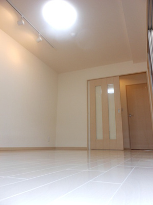 【洋室】 | スタジオaptウッドハウス