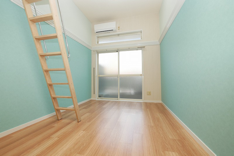 パレス戸坂桜東町の居間・リビング|パレス戸坂桜東町　106号