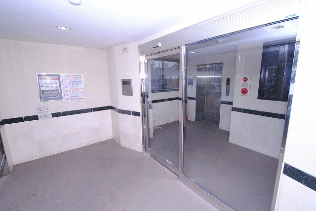 エスペランサ壱番館のエントランス|オートロックシステム