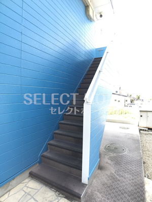 【エントランス】 | ジュネス芦谷 | 建物の内部です