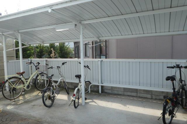 倉敷市白楽町の賃貸マンションのその他共用部分|自転車置き場