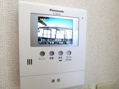 【セキュリティ】 | ミルフィーユ日吉 | 防犯対策に有効なカメラ付きインターホン！録画機能が付いているので留守中の訪問者まで確認できます♪