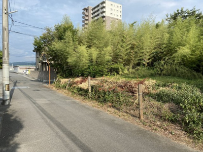 【前面道路含む現地写真】 | 庄内町1丁目　売土地 | 北側接道4.4ｍ