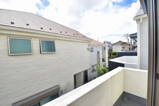 【展望】 | バルコニーからは開放的な景色が眺められます。