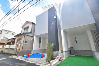 【外観】 | 閑静な住宅街で落ち着いた雰囲気です。