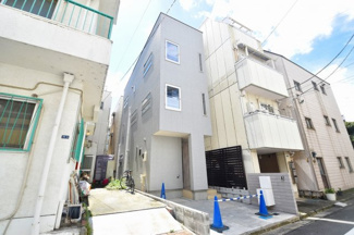 【外観】 | 閑静な住宅街で落ち着いた雰囲気です。