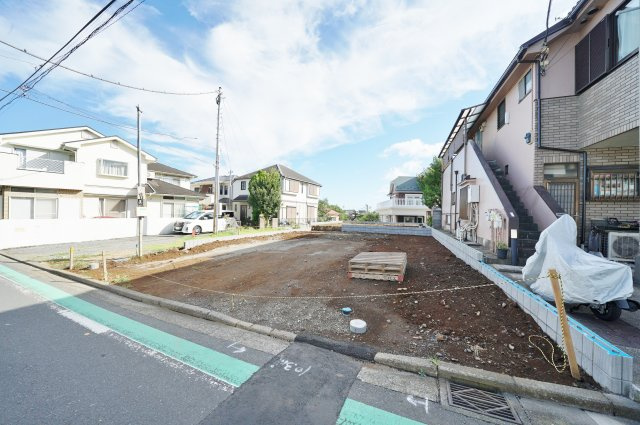 浅間台小学校徒歩10分、宮田中学校徒歩7分と、子育て世代に便利な立地！カースペース２台♪保土ケ谷区鎌谷町　全２棟新築戸建て　B棟の外観|浅間台小学校まで徒歩約10分、宮田中学校まで徒歩約7分。子育て世代にも便利な立地。