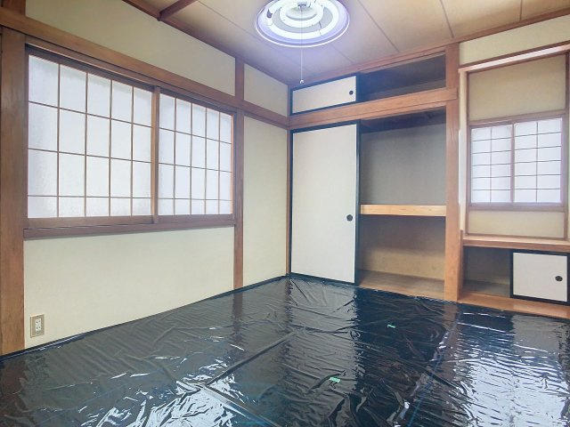 ファミール春日の和室