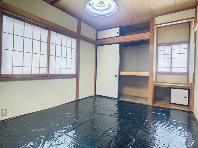 ファミール春日の和室